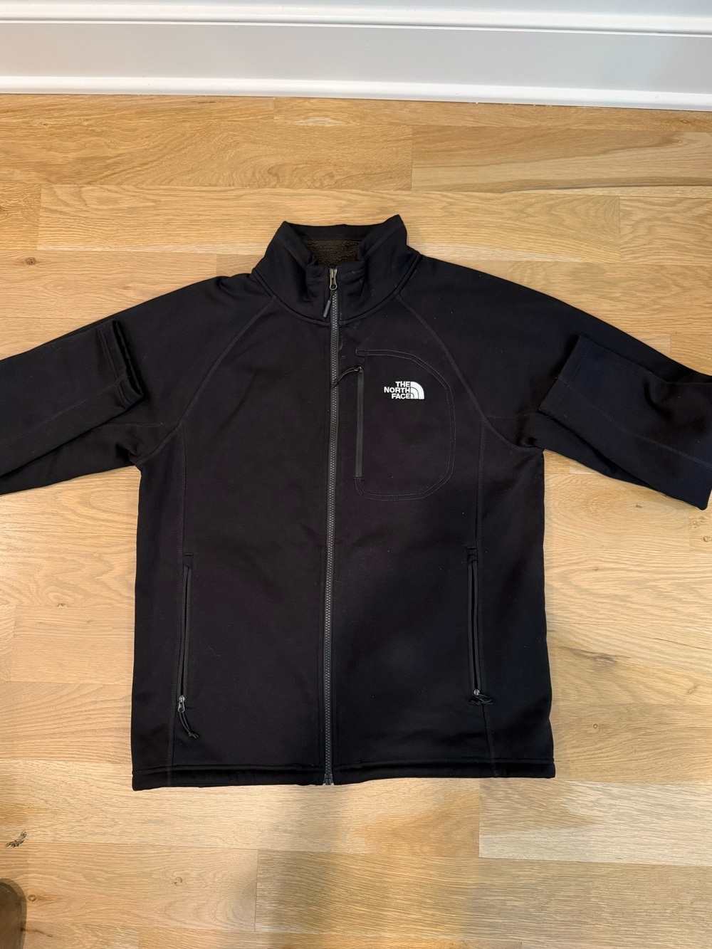 The North Face Black Lightweight Full-Zip Softshell Jacket